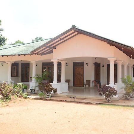 ホテル First House ミヒンタレー エクステリア 写真